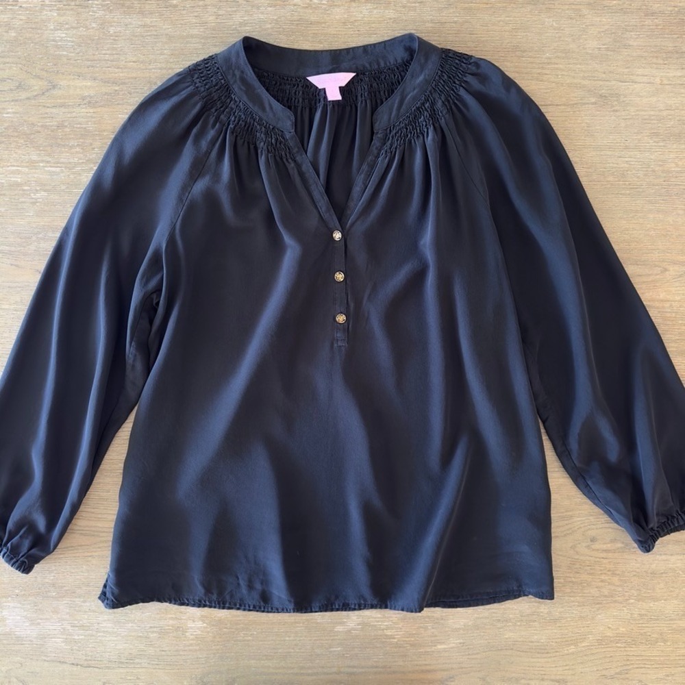 Lilly Pulitzer Elsa 100% Silk Long Sleeve Flowy Top-3 Button V-neck-Onyx-Size Lg - Picture 5 of 16